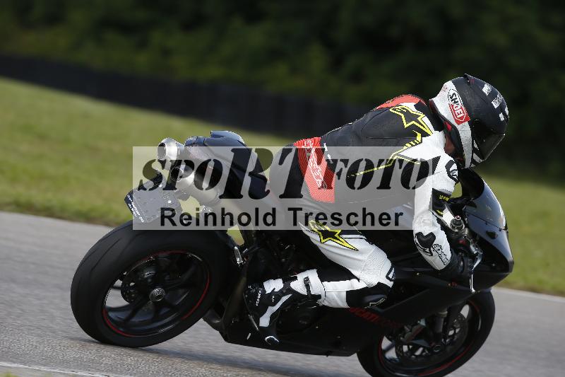 /Archiv-2024/29 12.06.2024 MOTO.CH Track Day ADR/Gruppe blau/38